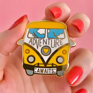 Pinos de esmalte fabricantes por atacado, pinos de broche personalizados de qualidade