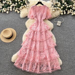 Robe longue en dentelle style français pour femme, taille haute, coupe étagée, pour l'été, élégance mondaine - Product Image 5