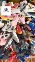 Chaussures d'occasion S32-1 – Vente en gros de chaussures de marque de seconde main – Baskets de course de marque premium d'occasion pour distributeurs