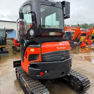 Mini-excavatrice Kubota U27 d'occasion, prête à l'emploi, 2,7 tonnes, petite pelle avec lame de nivellement, en vente. - Product Image 4