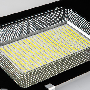 ไฟถนนโซลาร์เซลล์ LED อลูมิเนียมอัลลอย IP66 50000 ชั่วโมง รับประกัน 10 ปี 6000K แสงเดย์ไลท์ ติดผนัง ได้รับการรับรองมาตรฐาน CCC พร้อมรีโมทคอนโทรล - Product Image 5