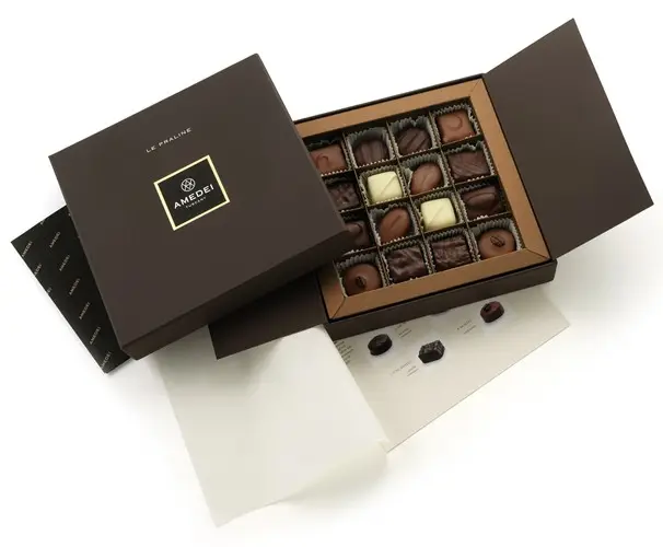 Cajas de cartón con separador para dulces de chocolate, Cajas de Regalo de lujo con logotipo personalizado, venta al por mayor