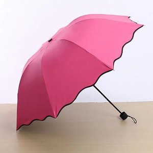 Paraguas plegable Manual portátil que florece en lata de agua logotipo personalizado recubierto de pegamento negro Mini paraguas UV de peso ligero para mujeres - Product Image 3