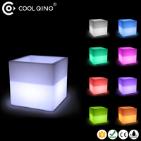 Seau à glace carré en plastique éclairé par LED changeant de couleur RGB, bar et fête en boîte de nuit, bacs à boissons en vrac pour divertissement nocturne
