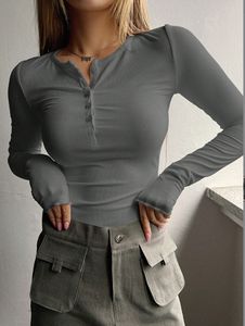 2024 Top de suéter de punto ajustado acanalado con botones nuevos para mujeres europeas y americanas - Product Image 3