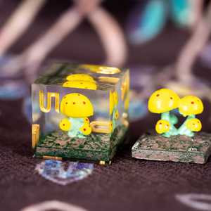 Udixi Polyhedral Customizable Dungeons &amp; Dragons 7-piece <strong>Set</strong> of sharp Edge <strong>Dice</strong> <strong>Set</strong> <strong>Colorful</strong> Mushroom Resin <strong>Dice</strong> for Rpg Game - Product Image 3