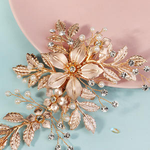 عقدة رأس مزينة باللؤلؤ والحجر الصناعي مكونة من زهرتين لحفلات الزفاف إكسسوارات شعر باللون الذهبي الوردي للنساء والفتيات - Product Image 4