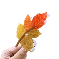 Pince à cheveux délicate Série Couleurs d'Automne Rurales, design créatif en acrylique motif feuille d'érable, faite à la main, accessoire capillaire pour usage quotidien