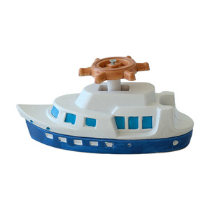 Adorno de Barco de Resina, Mini Velero Pintado en Azul y Blanco, Decoración de Escritorio, Estilo Hecho a Mano - Product Image 4