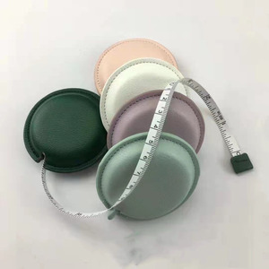 Ruban à mesurer souple tailleurs pour le corps <span class=keywords><strong>Mini</strong></span> <span class=keywords><strong>poche</strong></span> en cuir PU Logo personnalisé ruban à mesurer - Product Image 2