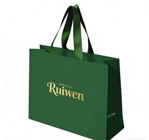 Bolsas de Regalo Navideñas de Cartón Reciclable Personalizadas, con Asas Impresas en Serigrafía, para Compras Personalizadas - Product Image 3