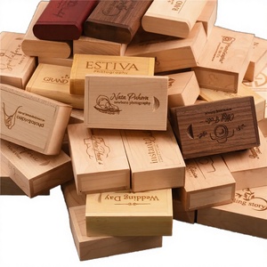 Caja de Almacenamiento de Madera de Nogal Macizo Personalizada con Tapa Deslizante, USB, Grabado Conmemorativo, Caja de Regalo de Navidad - Product Image 3