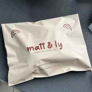 Bolsa de Correo de Alta Calidad, Sobres Grandes en Oferta, Sobres Ecológicos Negros - Product Image 1