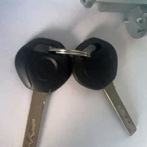 Cilindro de Cerradura Cilíndrico Yunnuo 51217212873, Zincado, con 2 Llaves, para Puerta - Product Image 3