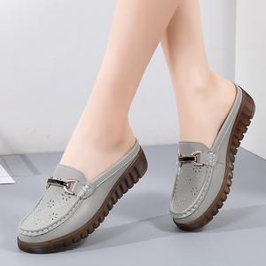 Chaussures plates décontractées pour femmes, à semelle souple, faciles à enfiler, légères, <span class=keywords><strong>tendance</strong></span>, pantoufles d'extérieur avec dessus en cuir microfibre, toutes saisons - Product Image 1