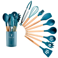 Accessoires de cuisine Outils de cuisine Ustensiles de cuisine Ustensiles de cuisine en silicone souple avec poignées en bois Vente chaude 9pcs In 1 Set Vert