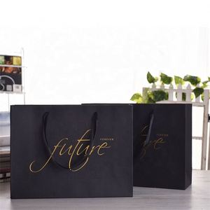 Bolsa de Papel de Lujo Negra para Compras con Logotipo Impreso - Product Image 5