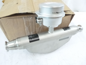 Medidor de Flujo Másico Coriolis de Doble Tubo E&H Proline Promass E 100 de Rango Medio con un Diseño Ultracompacto - Product Image 2