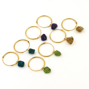 ต่างหูห่วงเงินประดับอัญมณีทองเหลืองทำด้วยมือสไตล์ทางศาสนาสำหรับผู้หญิงเครื่องประดับอเมทิสต์ชุบทอง - Product Image 1