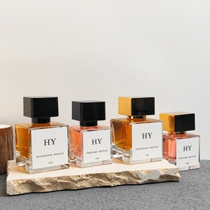 Sang Trọng Dày Thủy Tinh Cube Chai Nước Hoa 30Ml 50Ml Uốn Cổ Với Thanh Lịch Màu Đen Và Vàng Vuông Mũ Và Bơm Phun - Product Image 6