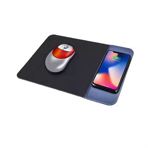 Alfombrilla de Ratón para Oficina con Superficie de Goma y Función de Carga Inalámbrica Rápida de 15W para Teléfono - Product Image 2