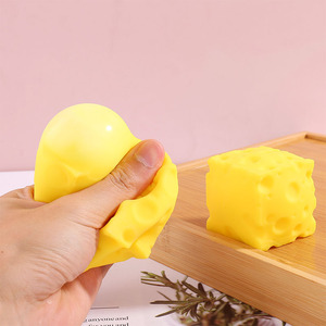 <span class=keywords><strong>Jouet</strong></span> de décompression unisexe en forme de cube de fromage, imitation boule de tofu, à rebond lent, best-seller transfrontalier pour garçons et filles - Product Image 2