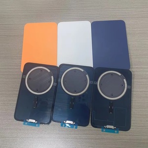 <span class=keywords><strong>Cover</strong></span> Posteriore Magnetica in Vetro per <span class=keywords><strong>iPhone</strong></span> 17 Pro/17 Pro Max con Design a Barre - Product Image 1