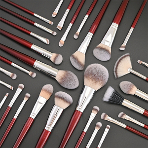Customizable Logo Fashion Red Makeup Brush Set 30pcs Flat Synthetic Fiber Foundation <strong>Eyeshadow</strong> Blush Highlight Tool for Face - Product Image 2