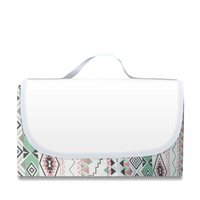 Vente flash : couverture de pique-nique portable en tissu Oxford, imperméable, résistante à l'humidité, tapis de pique-nique d'extérieur avec sangle de transport, design personnalisé OEM
