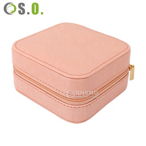 Logotipo personalizado pequeño portátil Mini joyero organizador de lujo cremallera redonda pendiente anillo colgante joyería embalaje conjunto caja - Product Image 5