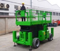 Plateforme élévatrice à ciseaux automotrice antidérapante, robuste, pour terrains accidentés et traversée d'obstacles