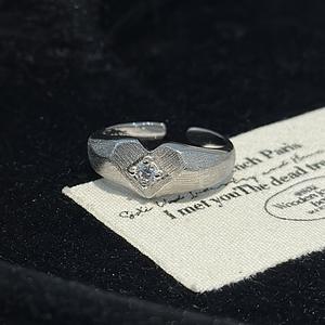 Bague en argent pur S925 avec un design de niche, simple, élégante, vintage, incrustation de zircon en forme de cœur, bague ouverte, principalement en alliage - Product Image 5