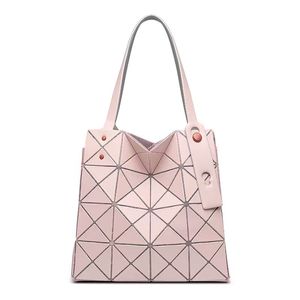 Hot Sale Frosted Illusion Geometric Diamond Tote Bag Zipper Closure Versatile Large-Capacity Single-Shoulder Handbag Two Handles - Product Image 5