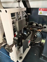 Machine automatique de bordurement du bois, de découpe, de polissage et de finition des bords en PVC