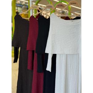 ชุดราตรีผ้าเครปทรงเอแบบเปิดไหล่ สีเอครู สวมใส่สบาย เข้ารูปตามแนวเอวธรรมชาติ - Product Image 1