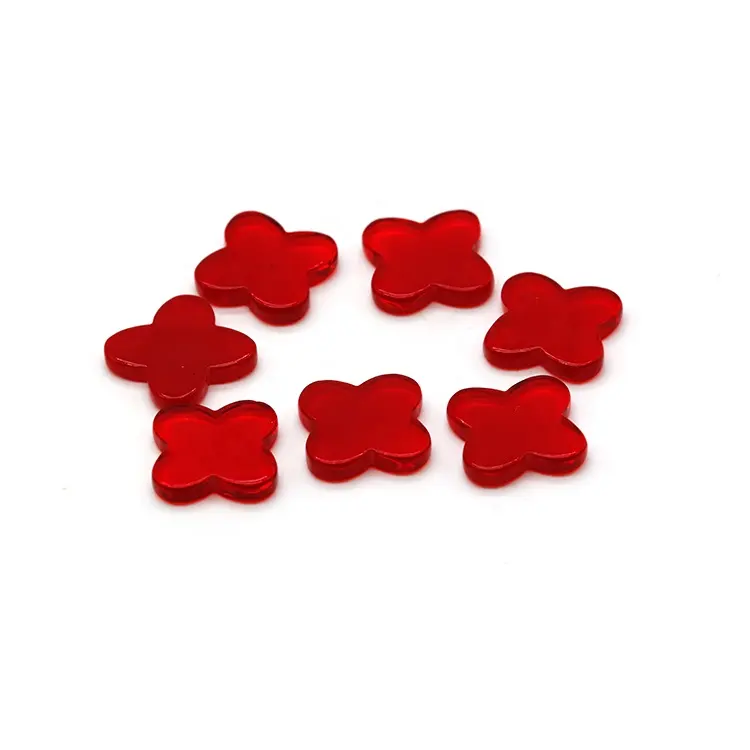 Gevşek 10.5mm sentetik akik kırmızı renk dört yapraklı yonca taş