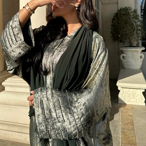 All'ingrosso ODM elegante nuovo Design luccicante raso Abaya a manica aperta Cardigan abito per donne musulmane fatto a mano lungo inverno - Product Image 4