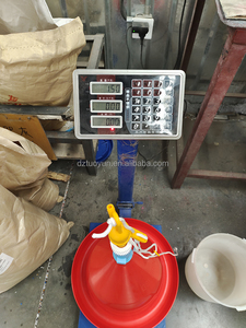 TUOYUN Nuevo producto Comederos de engorde y campana Bebedero de 1 año Animales <span class=keywords><strong>Bebederos</strong></span> automáticos <span class=keywords><strong>para</strong></span> <span class=keywords><strong>gallinas</strong></span> - Product Image 3