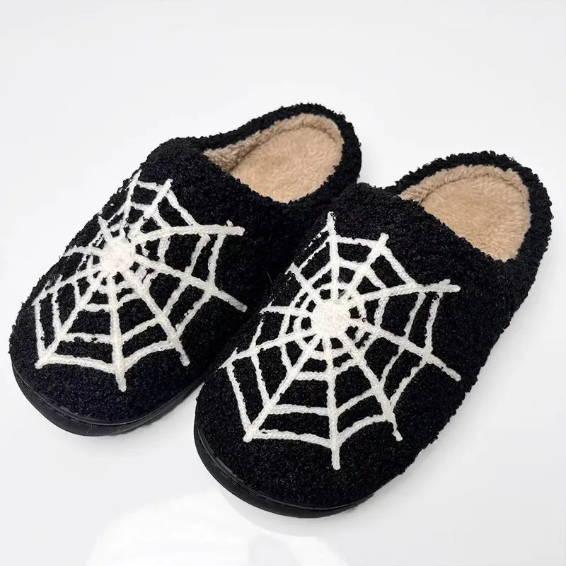 Zapatillas de Navidad de felpa personalizadas baratas de invierno, zapatillas de Halloween de tela de araña esponjosa para hombres y mujeres