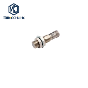 เซ็นเซอร์ตรวจจับวัตถุแบบเหนี่ยวนำ M12 รุ่น E2E-X2B1D12-M1 และ E2E-X4D1-M1 แบบ 2 สาย DC รูปทรงกระบอก สำหรับระบบอัตโนมัติทางอุตสาหกรรม - Product Image 1