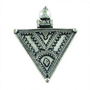 Colgante de Plata Oxidada Royal Beauty, Colgante de Plata de Ley 925 para Mujer/Unisex, Joyería de Calidad Extrema - Product Image 1