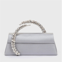 Style de célébrité poignée en diamant Satin soirée pochette sacs à main femmes à la mode élégante robe sacs à main
