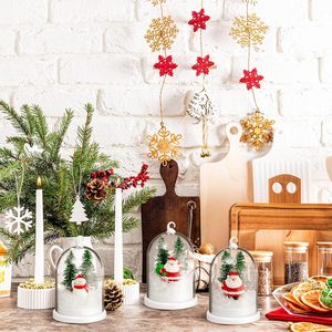 Décoration de table de Noël rustique avec rennes et paysage enneigé, fonctionnant sur piles, avec dôme en verre transparent et lumières LED féériques - Product Image 4