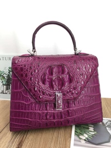 Sac à main pour femme en cuir de crocodile véritable haut de gamme. Prend en charge la personnalisation OEM. Plusieurs couleurs disponibles. - Product Image 3
