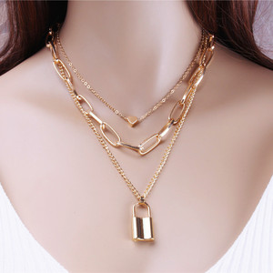 Collier superposé tendance en alliage de zinc doré, pendentif cœur multi-couches, chaîne de pull, bijoux pour femme - Product Image 3