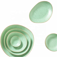 Service de vaisselle en céramique et porcelaine écologique, minimaliste et luxueux, pour les fêtes, assiettes et plats
