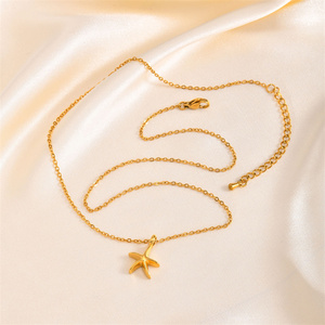 Colgante de Estrella de Mar Grueso de Acero Inoxidable Pulido con Baño de Oro de 18K, Estilo de Moda Casual para Uso Diario en la Playa, Regalo Ideal - Product Image 3