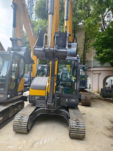 Offre Spéciale – Meilleur Prix – Approvisionnement Direct Usine – Mini-Excavatrice XE60GA 6 Tonnes Haute Performance – Zéro Balancement Arrière – Compacte, Puissante et Fiable - Product Image 1