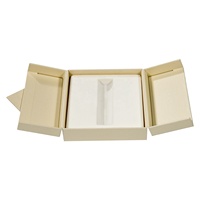 Boîtes cadeaux rigides en papier recyclé à deux rabats pour produits de soin, vernis à ongles, huiles, crèmes pour les yeux, poudres en vrac, avec gaufrage et pelliculage mat