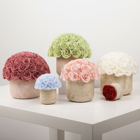 Boîte à fleurs en travertin de luxe avec roses éternelles - Taille et forme personnalisables - Fabriquée à la main - Respectueuse de l'environnement - Décoration d'intérieur - Cadeau